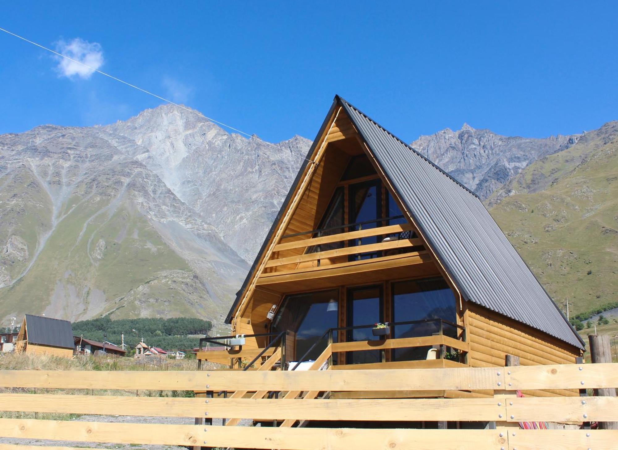 Kazbegi Folk Apartamento Exterior foto